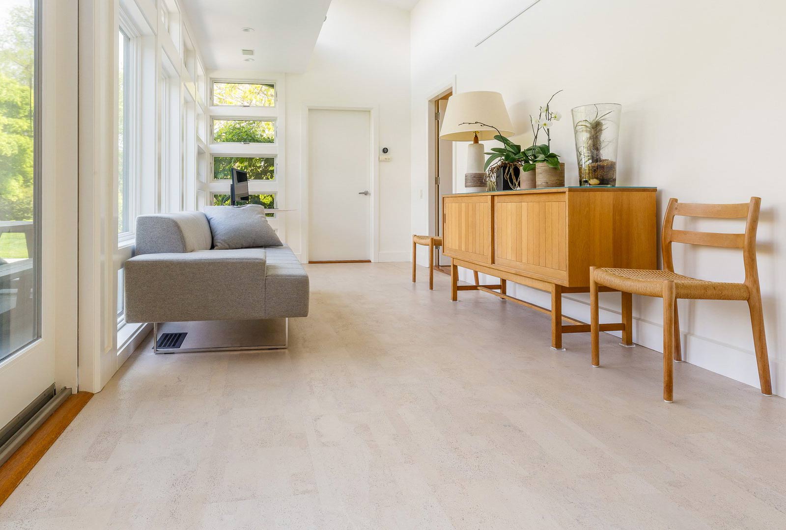 Whit Oak Floors in Dining Room